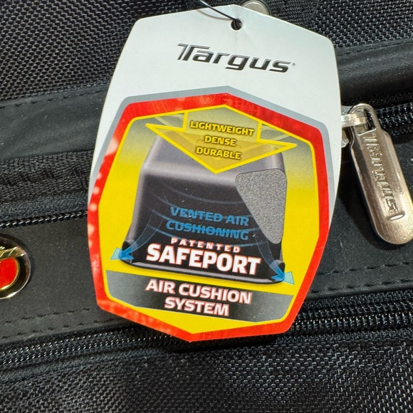 NWT Targus Black Laptop Bag - Picture 9 of 9